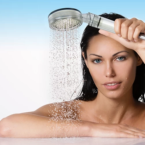 2woman-shower-in-diamond-1